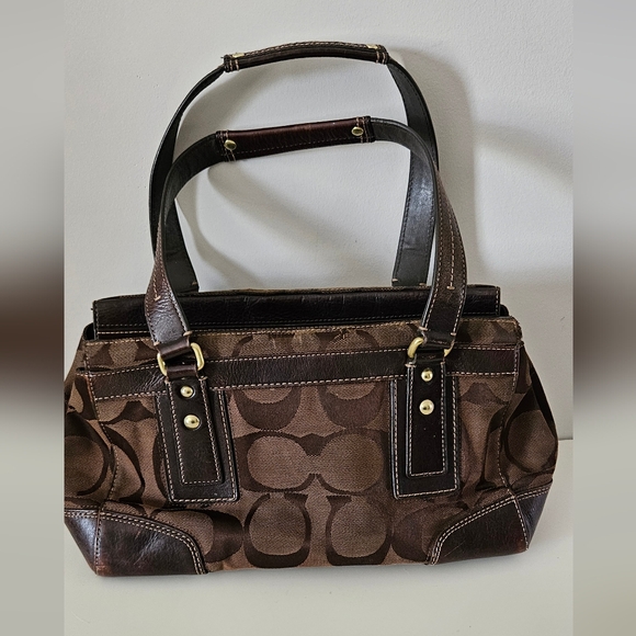 Coach Hampton Handbag - Picture 3 of 15